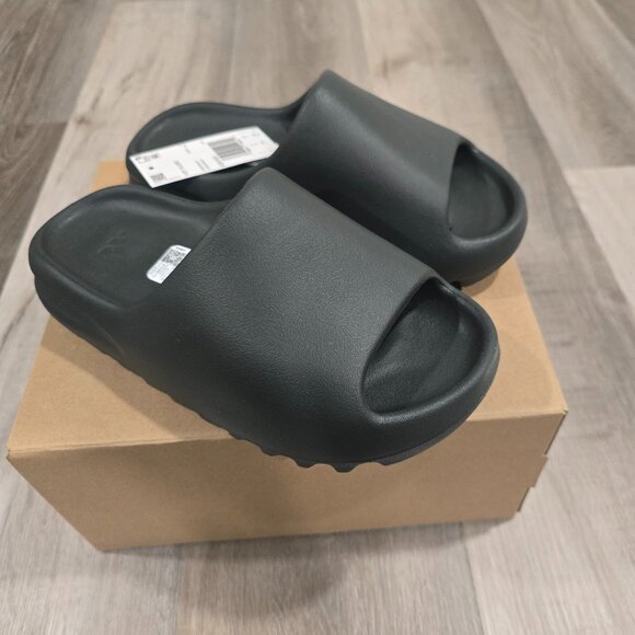 adidas Yeezy Slides Dark Onyx ID5103 100% AUTHENTIC size Men\'s US5 main image 5